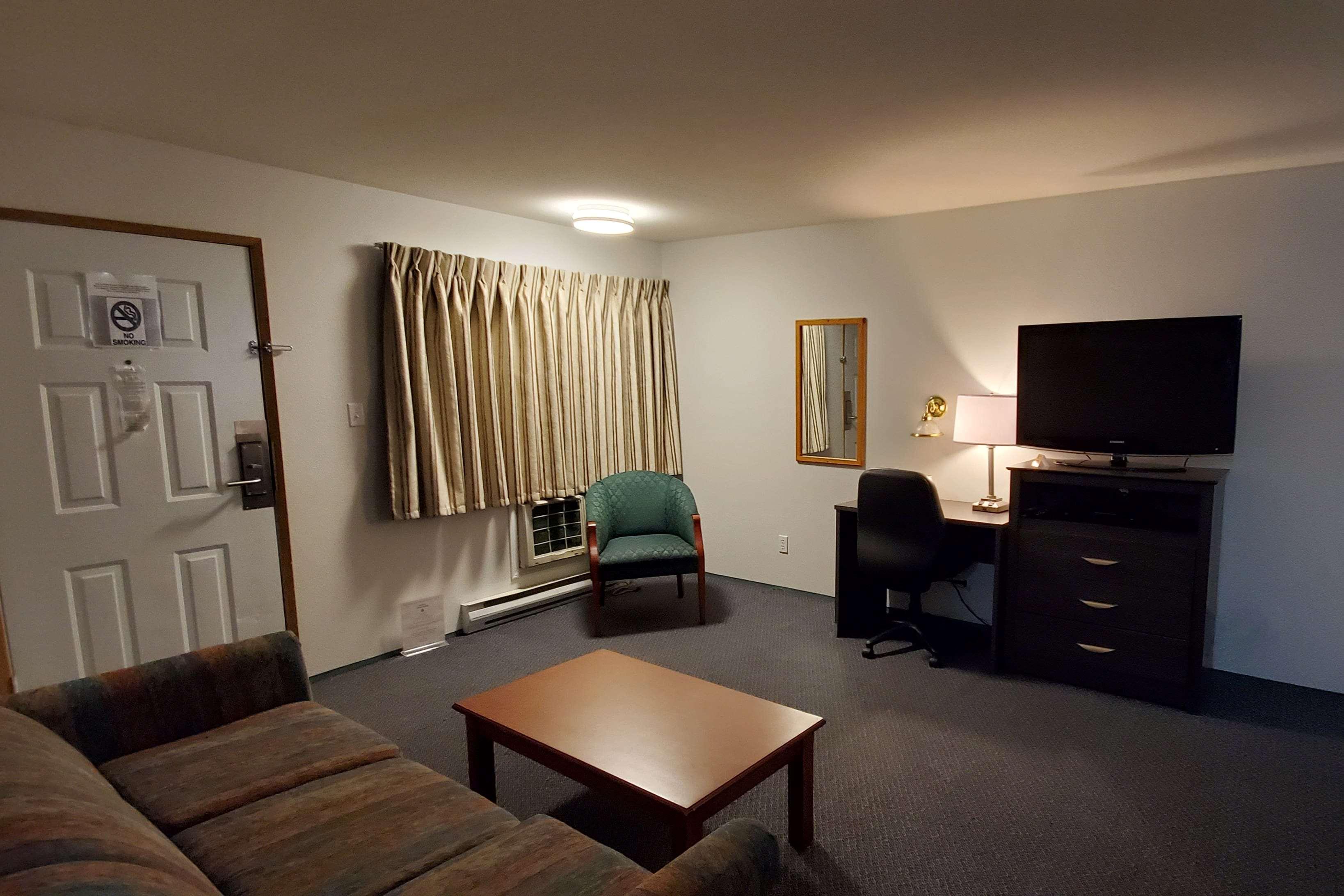 แทรเวลลอดจ์ บาย วินด์แฮม แมคไบรด์ Motel McBride ภายนอก รูปภาพ